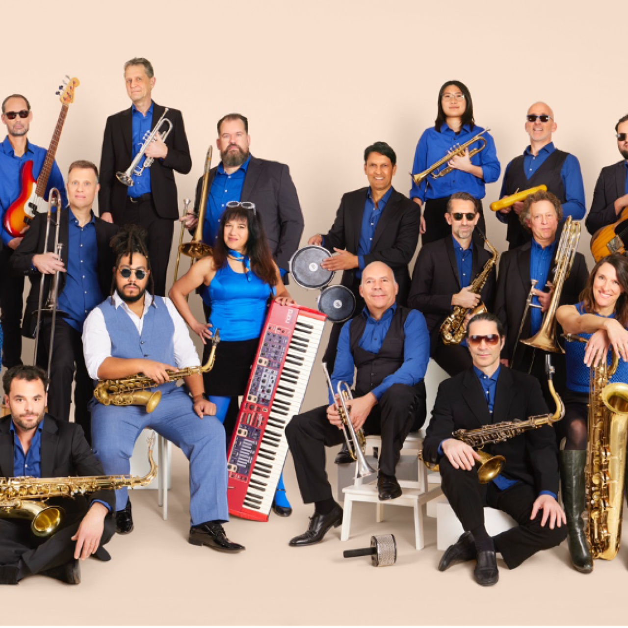 Amsterdam Funk Orchestra o.l.v. Lucas Santana featuring Lilian Vieira