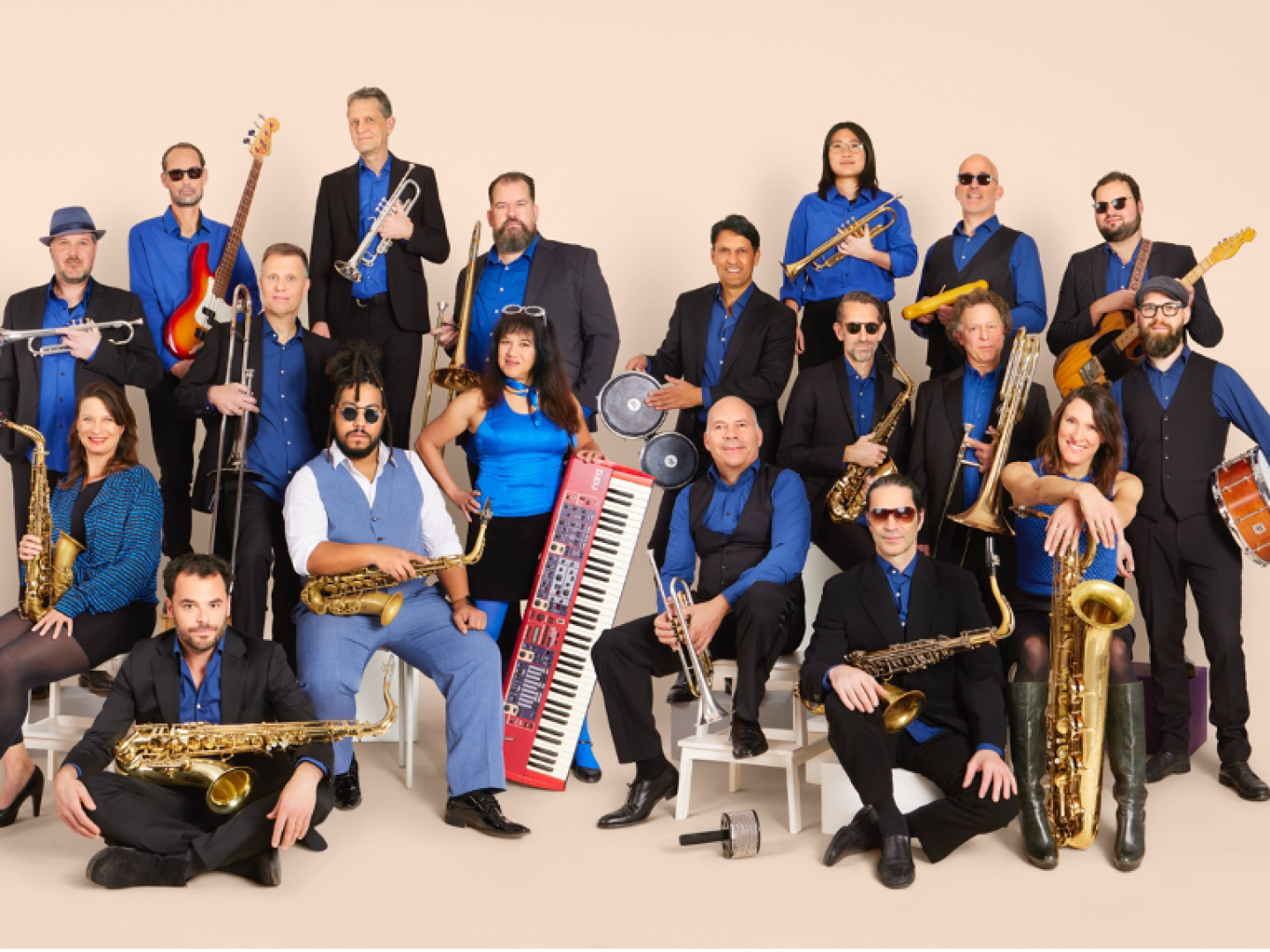 Amsterdam Funk Orchestra o.l.v. Lucas Santana featuring Lilian Vieira